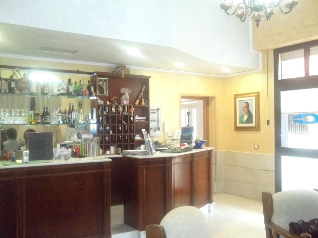 Hotel Celestina Villapiana Buitenkant foto