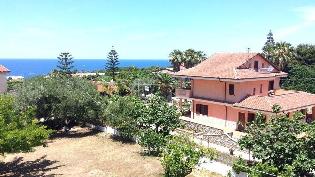 Hotel Celestina Villapiana Buitenkant foto